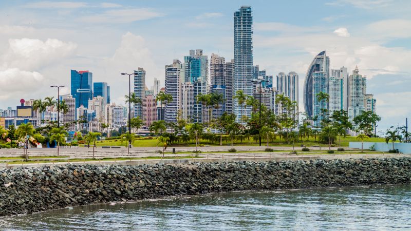 De Miami à Panama - MNA280106